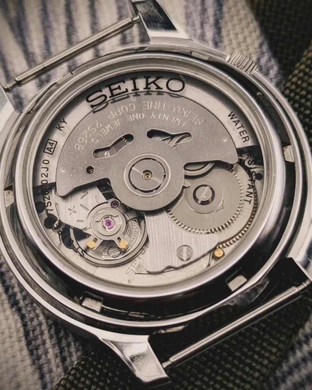 Seiko 5 SNKE51K1