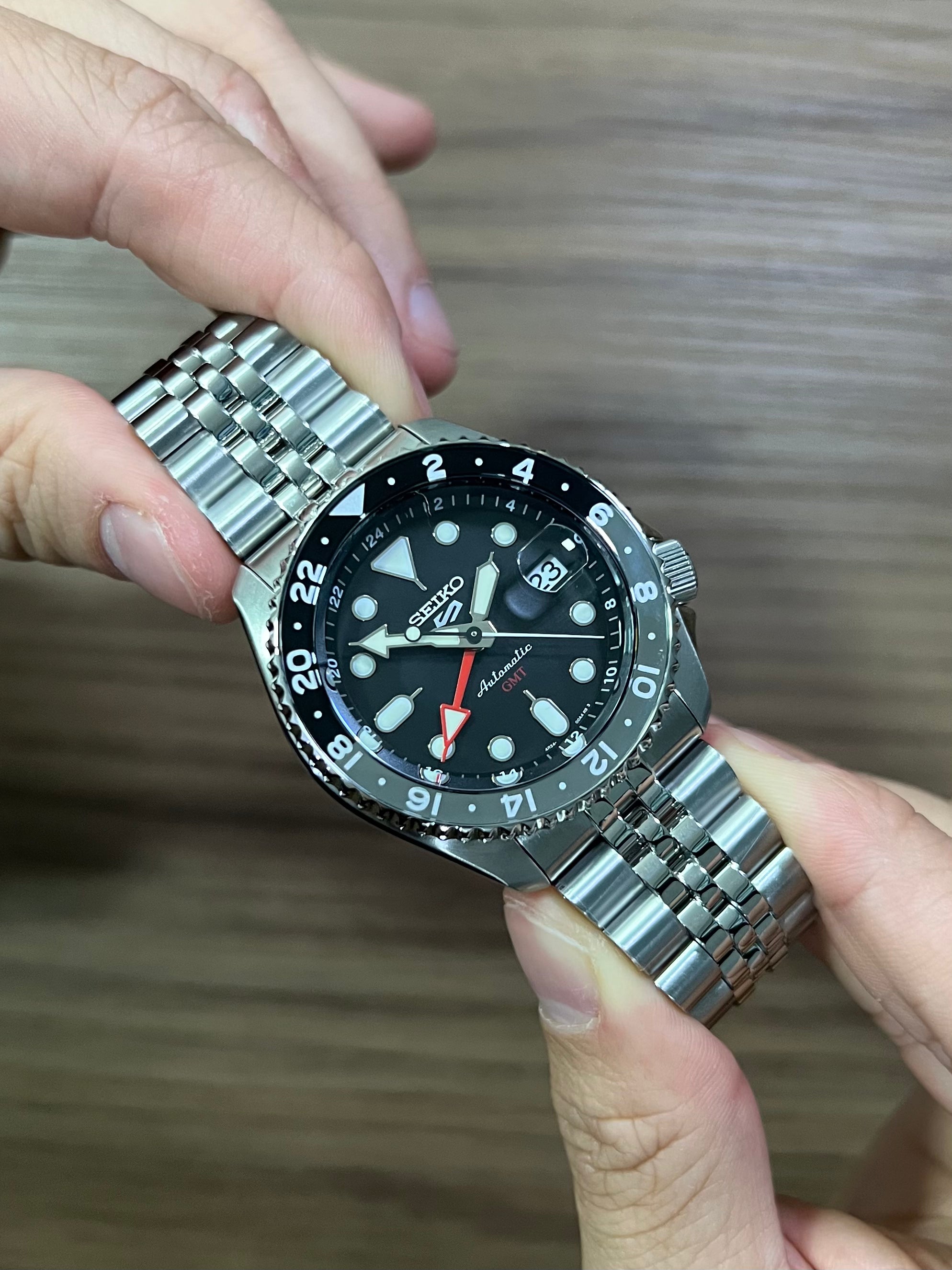 Seiko 5 Sports GMT SSK001
